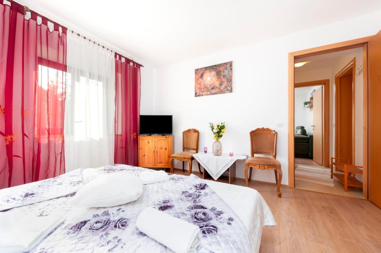 Apartment Roze 罗维尼 外观 照片