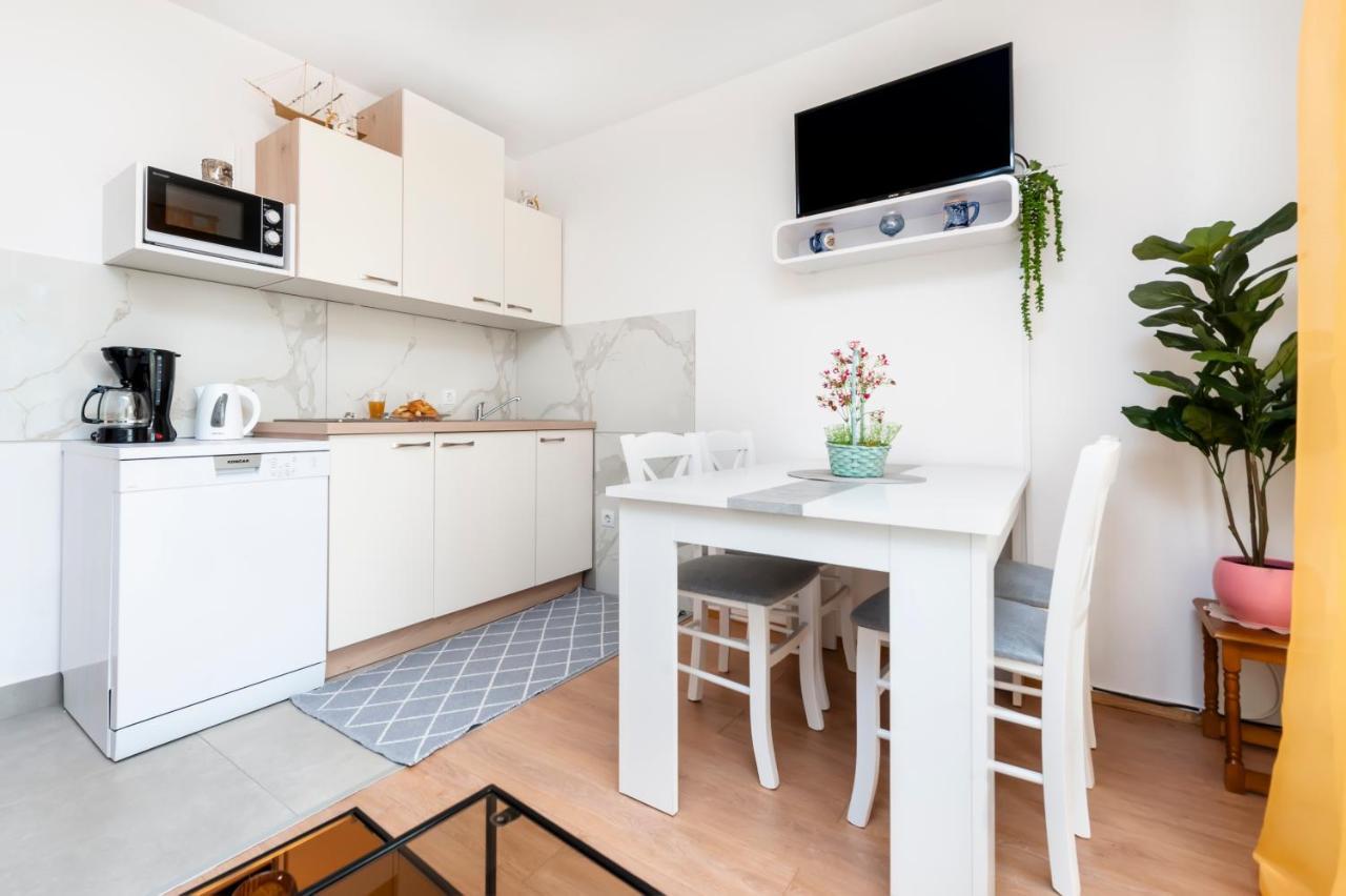 Apartment Roze 罗维尼 外观 照片